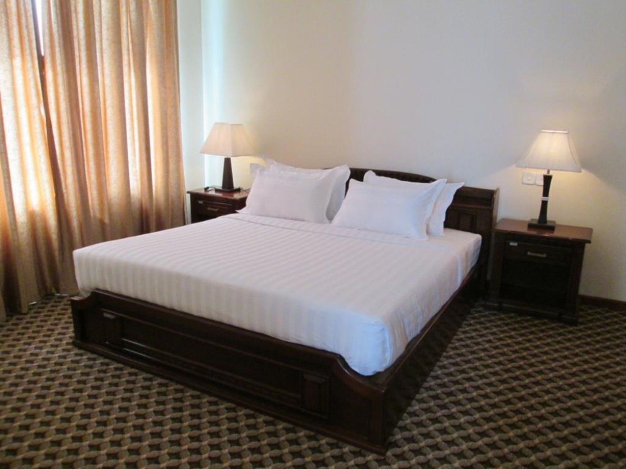 Man Myanmar Hotel Naypyidaw Экстерьер фото