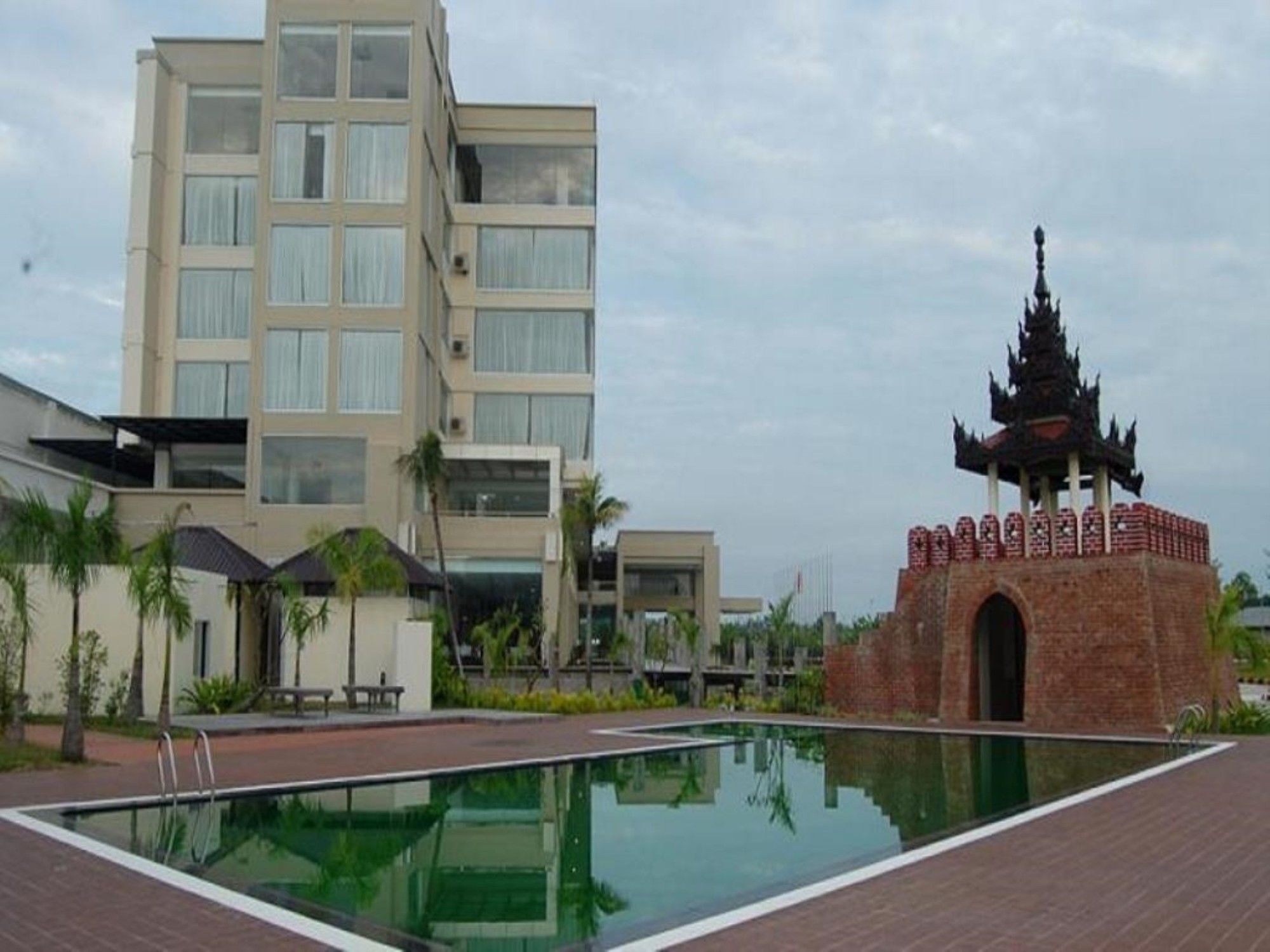 Man Myanmar Hotel Naypyidaw Экстерьер фото